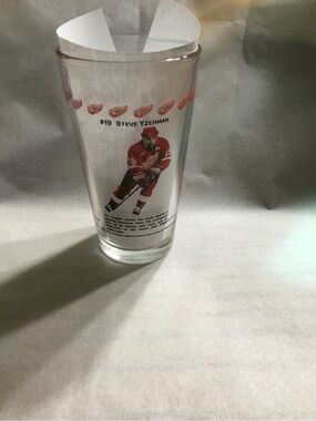 Detroit Red Wings Arby’s drinking glass.